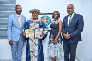 Hunpe Awarded Honorary