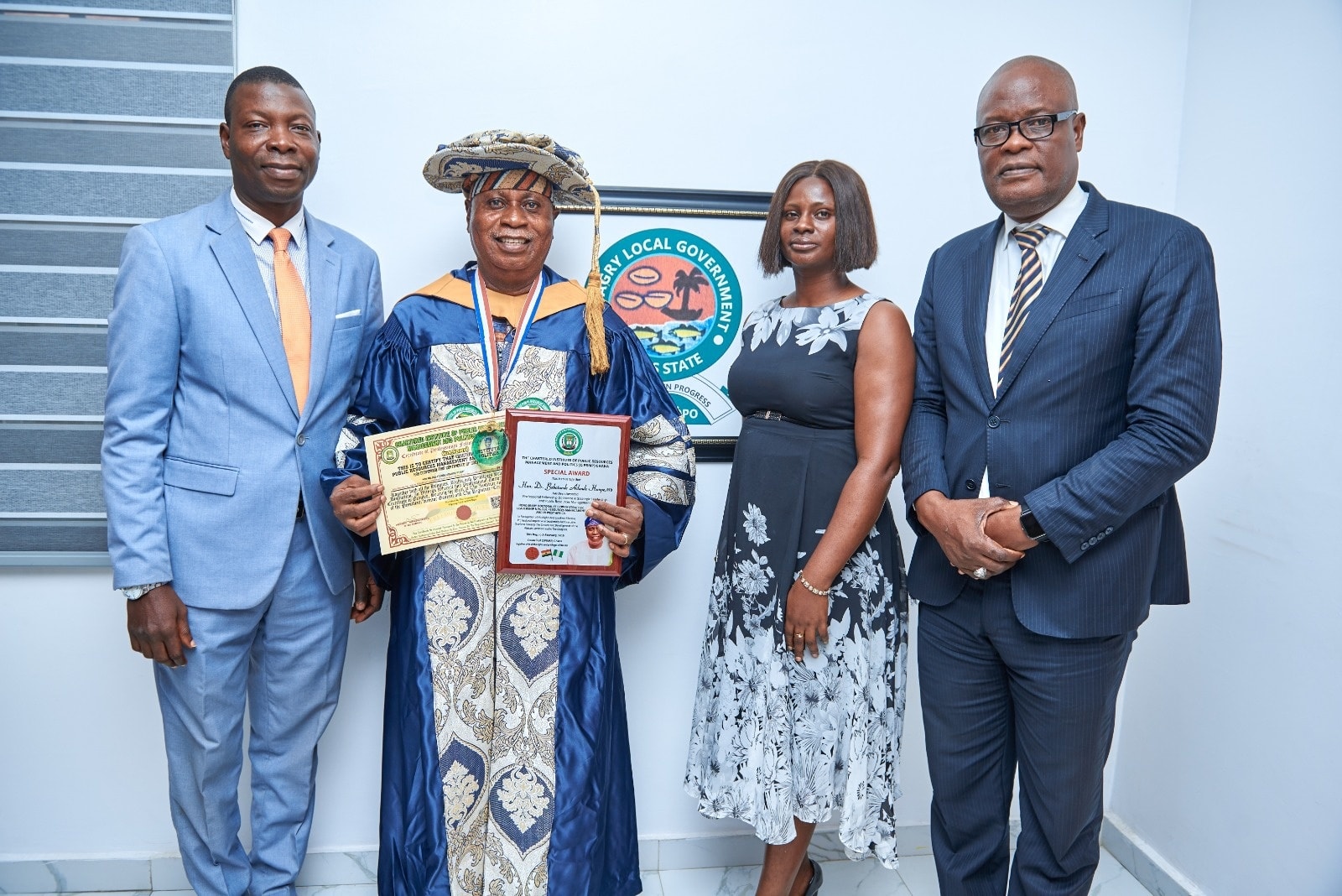 Hunpe Awarded Honorary